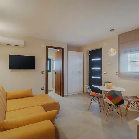 Holiday home Lena Lux