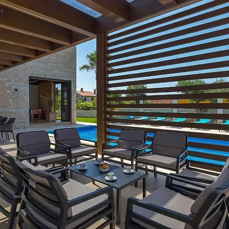 Сasa de vacaciones Lena Lux