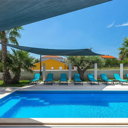 Holiday home Lena Lux Pula