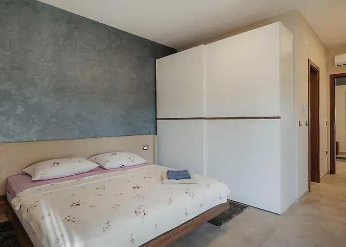 Lena Lux Holiday home